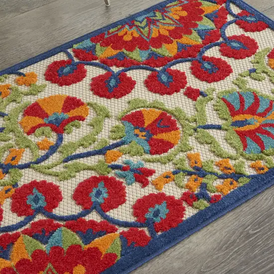 Red And Ivory Floral Indoor Outdoor Area Rug Photo 3