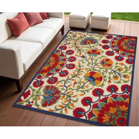 Red And Ivory Floral Indoor Outdoor Area Rug Photo 2