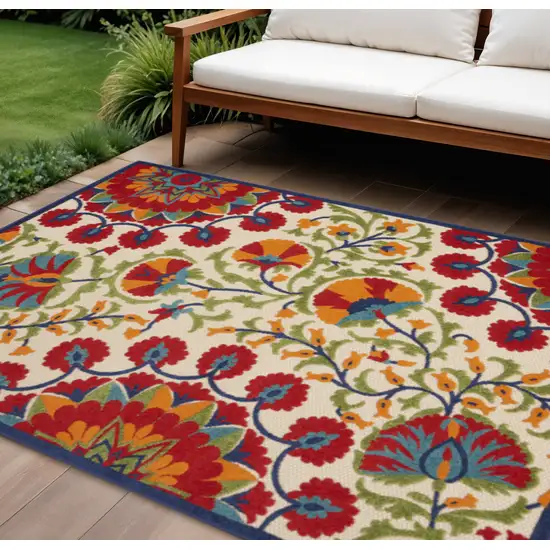Red And Ivory Floral Indoor Outdoor Area Rug Photo 2