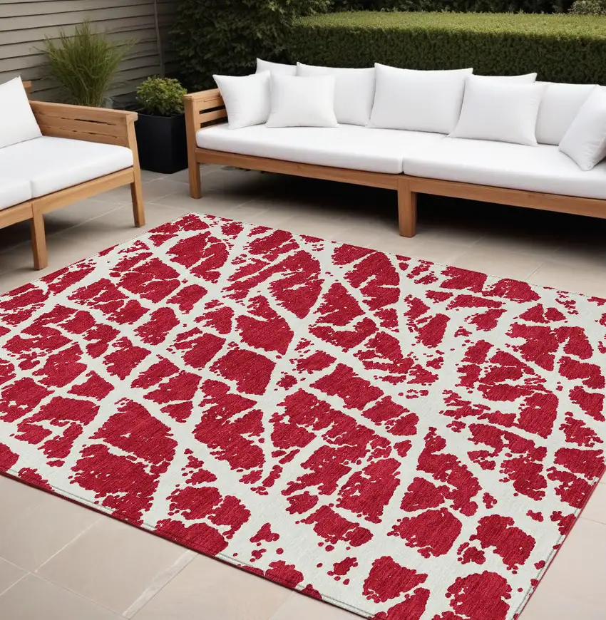 Red and White Abstract Washable Non Skid Indoor Outdoor Area Rug Photo 1