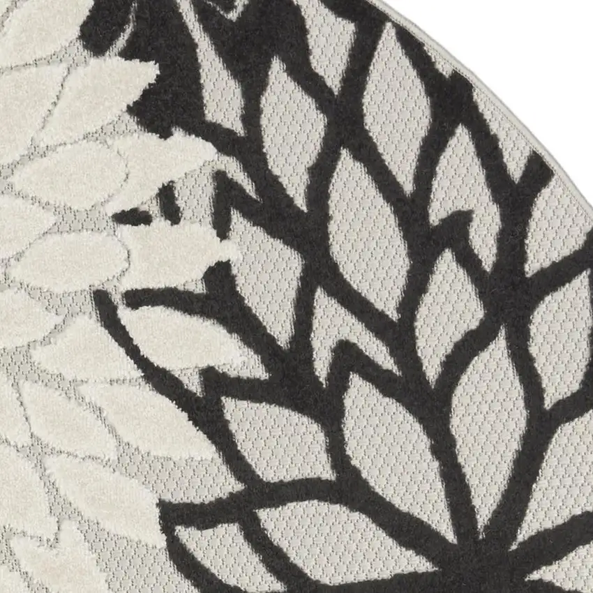 4' Black And White Round Indoor Outdoor Area Rug Photo 3