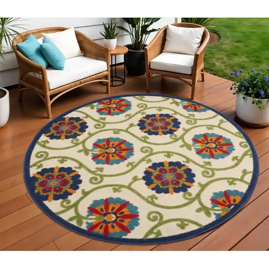 8' Ivory And Blue Round Indoor Outdoor Area Rug Photo 2