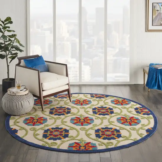 8' Ivory And Blue Round Indoor Outdoor Area Rug Photo 7