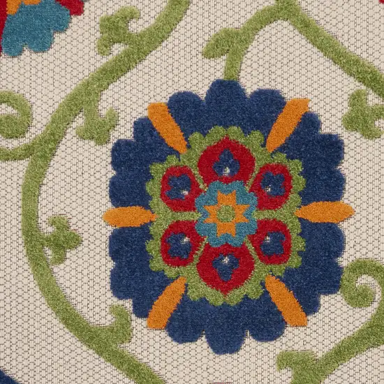 8' Ivory And Blue Round Indoor Outdoor Area Rug Photo 8