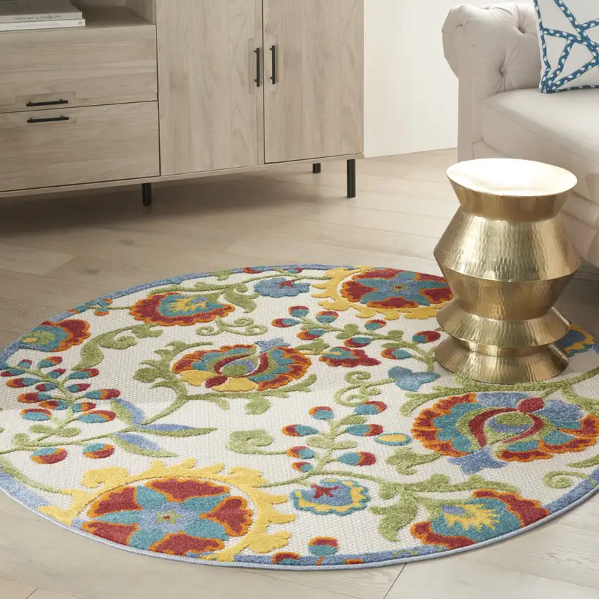 Green And Ivory Round Floral Indoor Outdoor Area Rug Photo 9