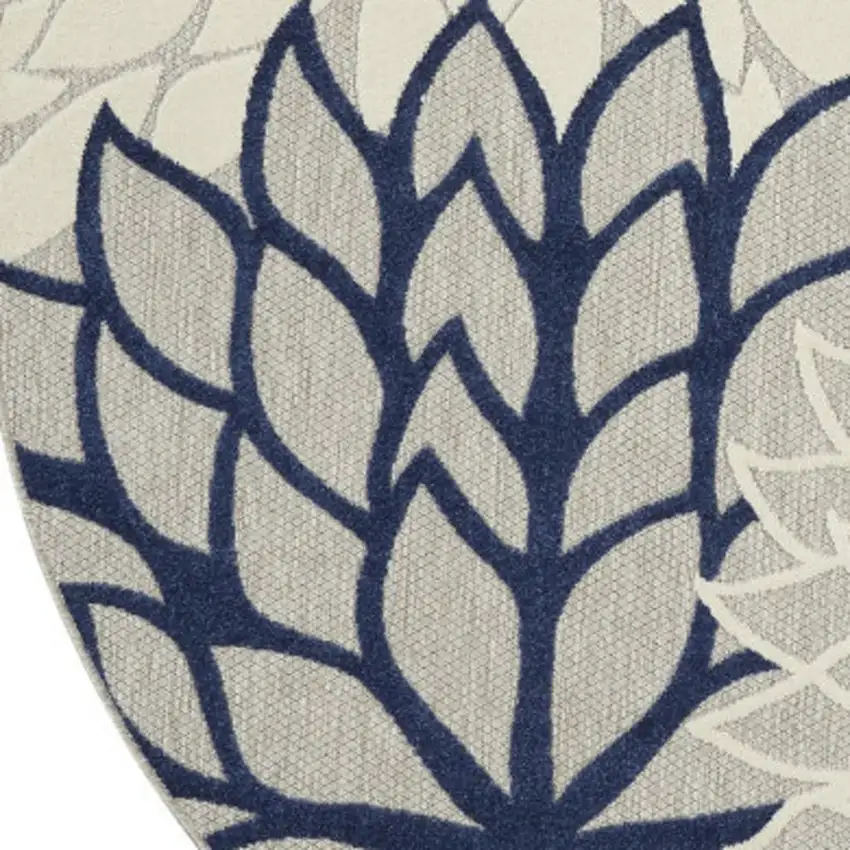 8' Ivory And Blue Round Indoor Outdoor Area Rug Photo 4
