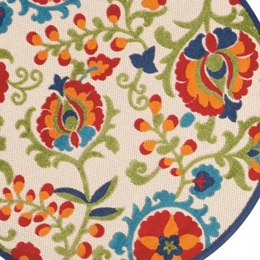 5' Green And Ivory Round Indoor Outdoor Area Rug Photo 3