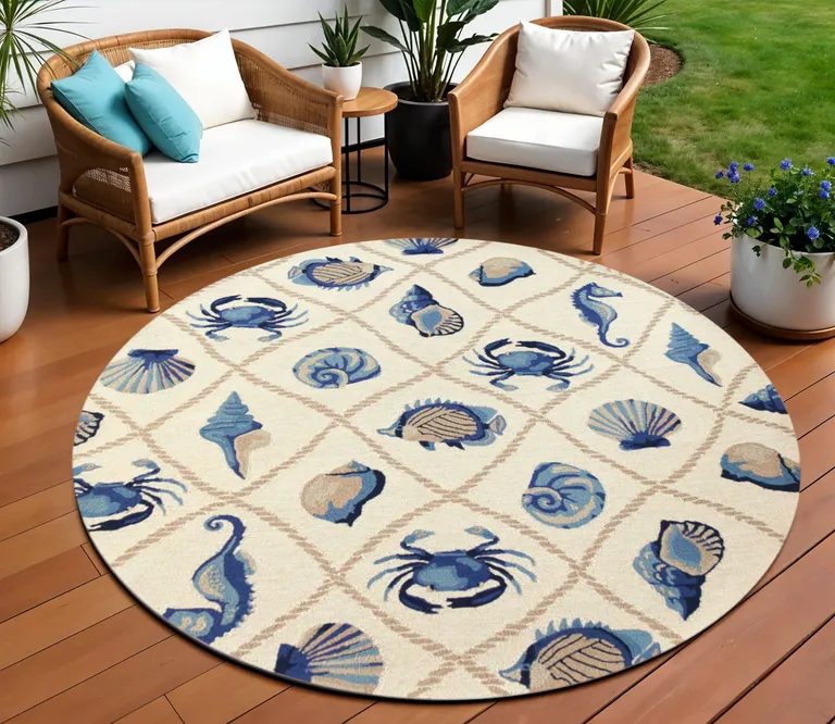 Round UV treated Polypropylene Sand Area Rug Photo 5