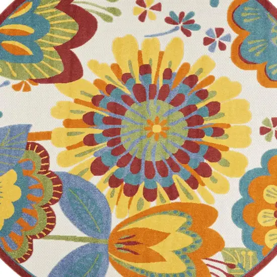 8' Yellow And Ivory Round Indoor Outdoor Area Rug Photo 3
