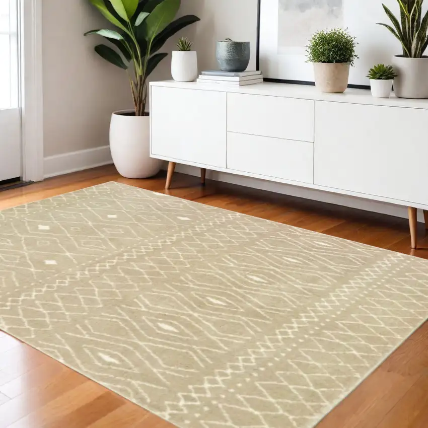 Sand And Ivory Geometric Power Loom Stain Resistant Area Rug Photo 1