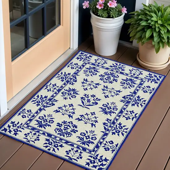 Blue Floral Handmade Indoor Outdoor Area Rug Photo 1