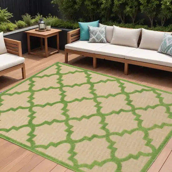 Green Geometric Stain Resistant Indoor Outdoor Area Rug Photo 1