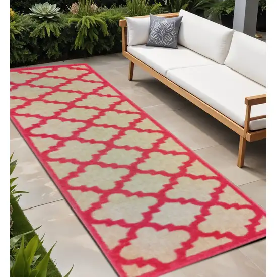 Red Geometric Stain Resistant Indoor Outdoor Area Rug Photo 1