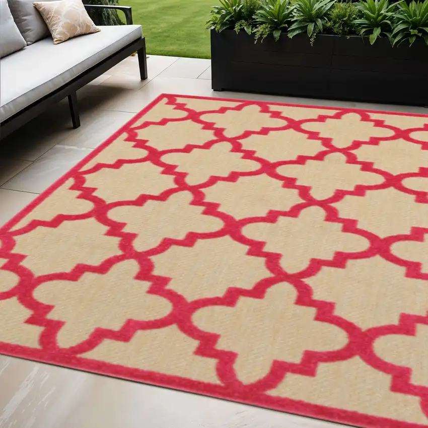 Red Geometric Stain Resistant Indoor Outdoor Area Rug Photo 1