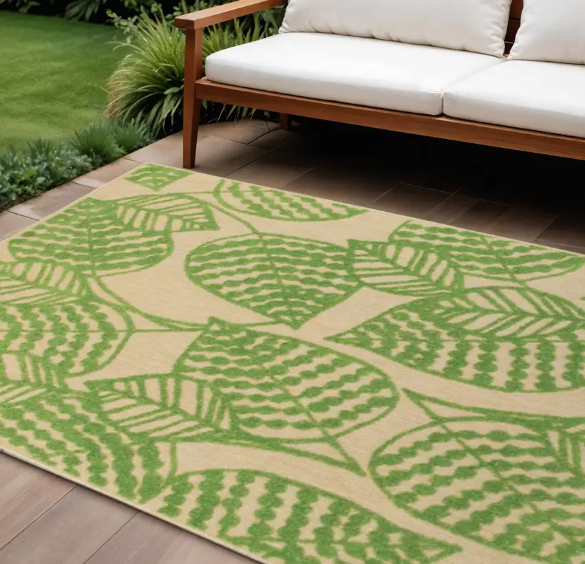 Green Floral Indoor Outdoor Area Rug Photo 2