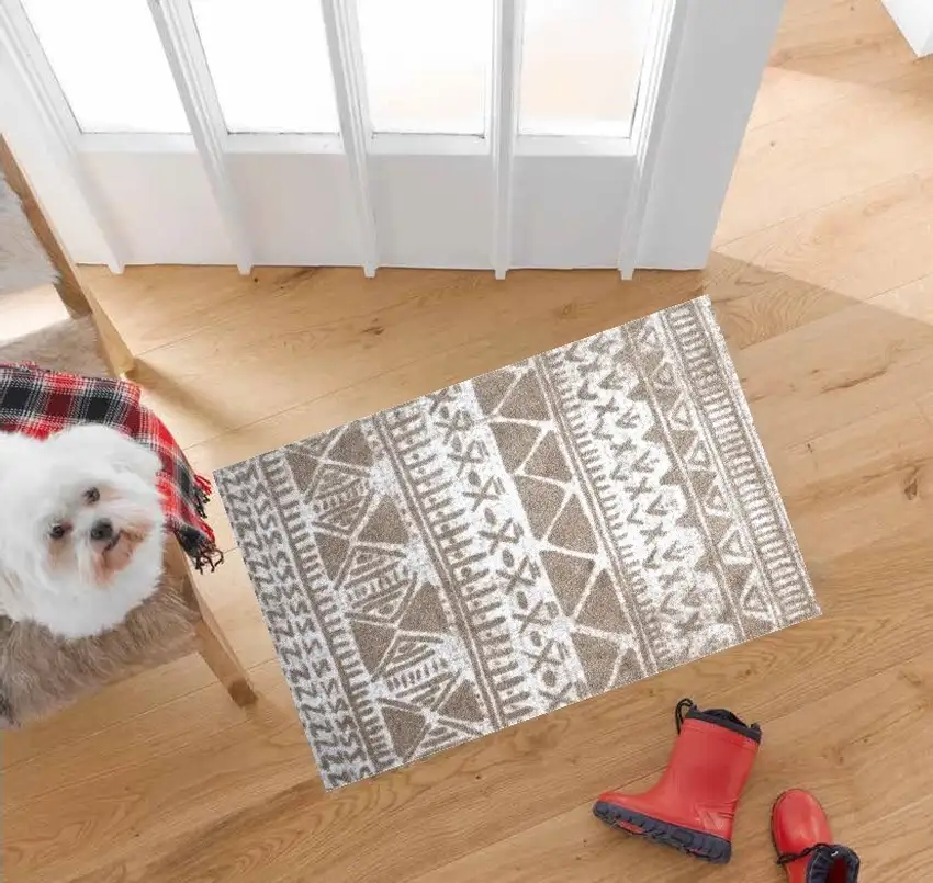 Sandy Tan and White Zigs and Zags Washable Floor Mat Photo 5
