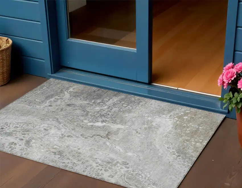 Silver Abstract Washable Non Skid Indoor Outdoor Area Rug Photo 1