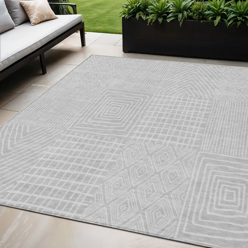 Silver And Ivory Geometric Washable Indoor Outdoor Area Rug Photo 1