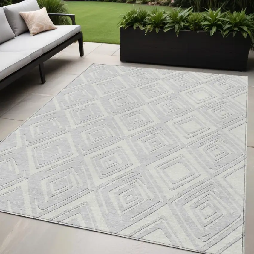 Silver And Ivory Geometric Washable Indoor Outdoor Area Rug Photo 1