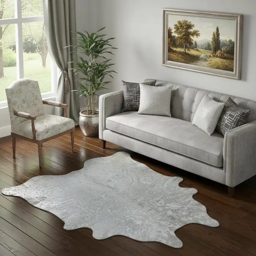 Silver Cowhide Handmade Area Rug Photo 1