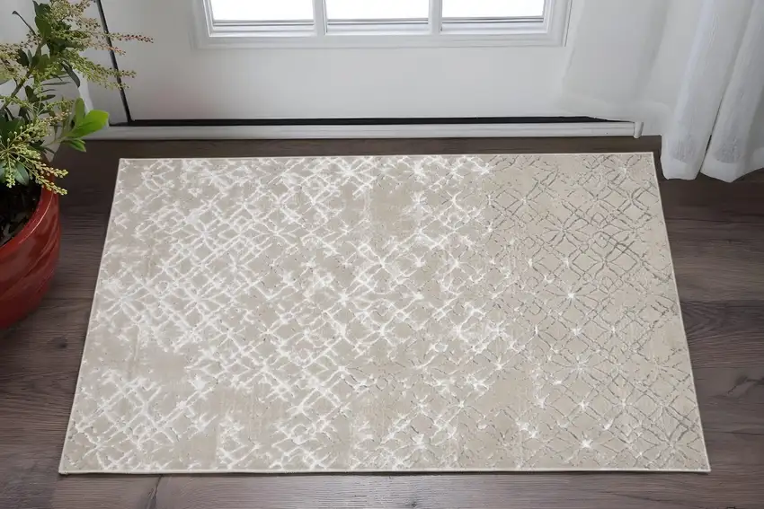 Tan Silver And Gray Quatrefoil Area Rug Photo 1