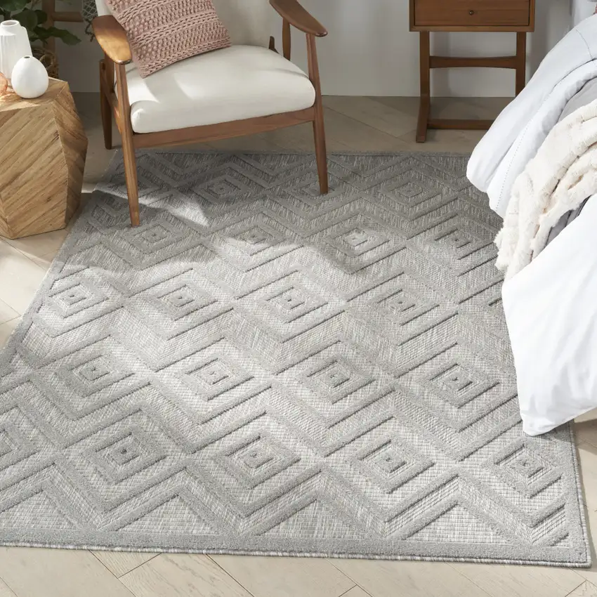 Gray Indoor Outdoor Area Rug Photo 5