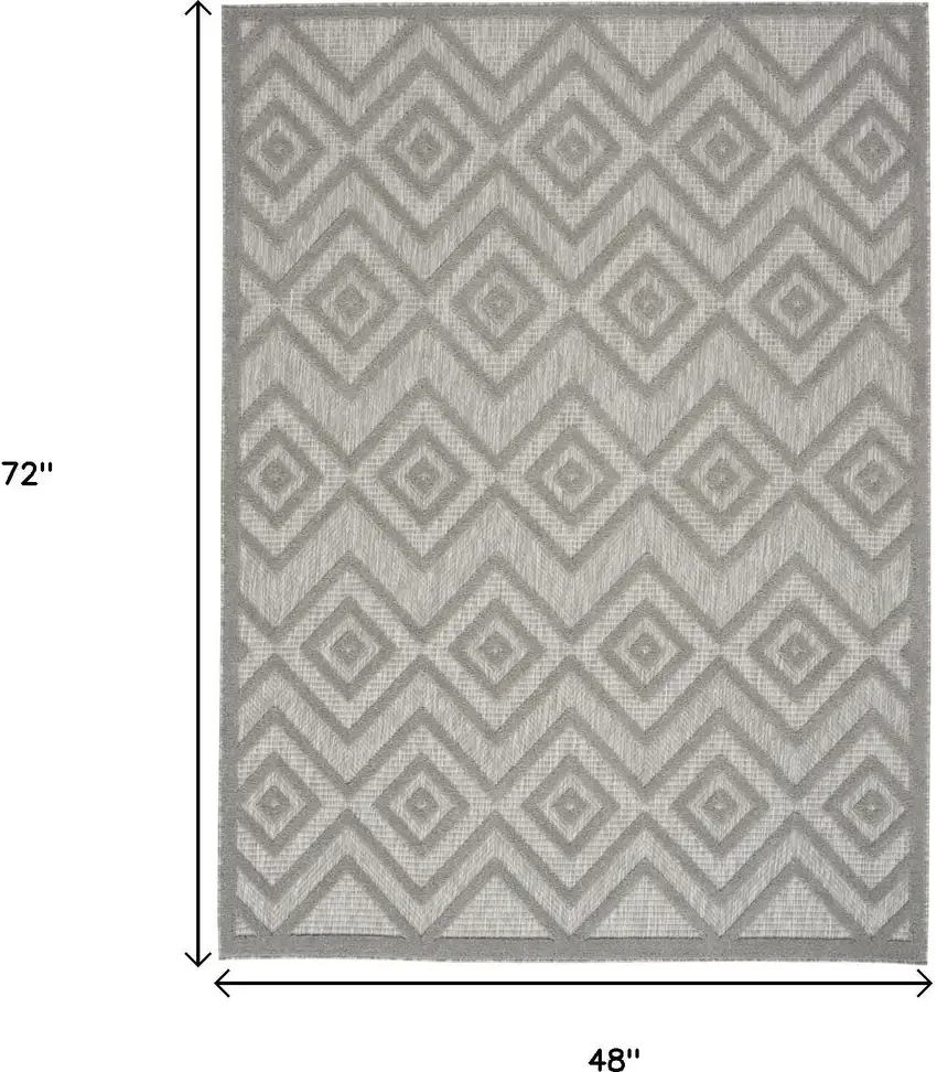 Gray Indoor Outdoor Area Rug Photo 8