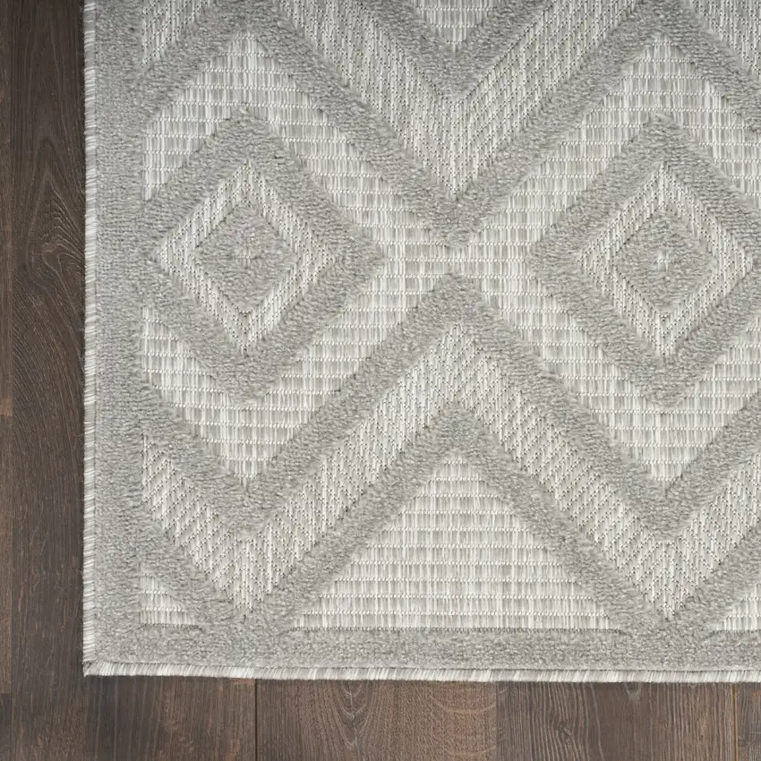 Gray Indoor Outdoor Area Rug Photo 9