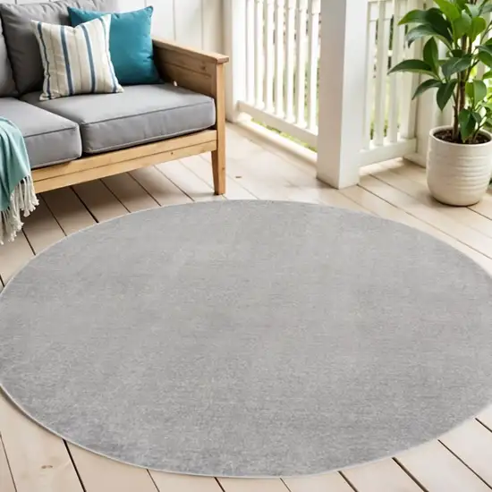 Gray Round Indoor Outdoor Area Rug Photo 1