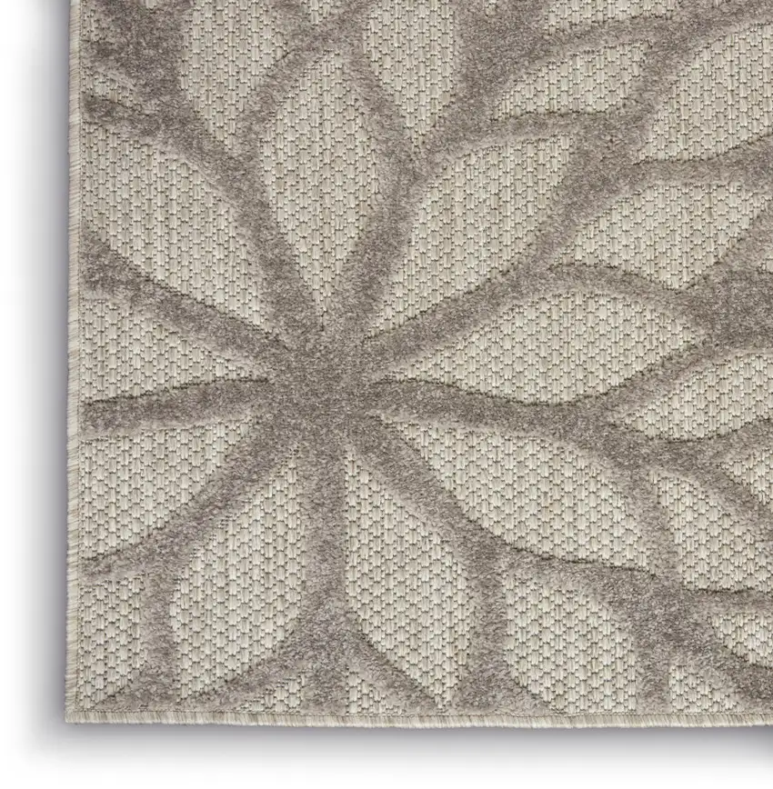 Gray Floral Indoor Outdoor Area Rug Photo 7