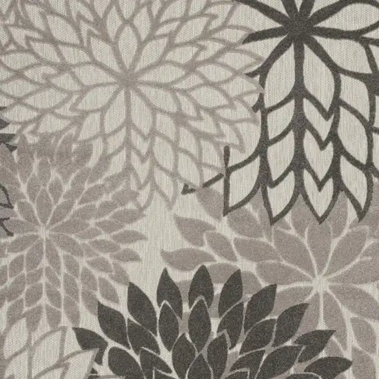 Gray Indoor Outdoor Area Rug Photo 3