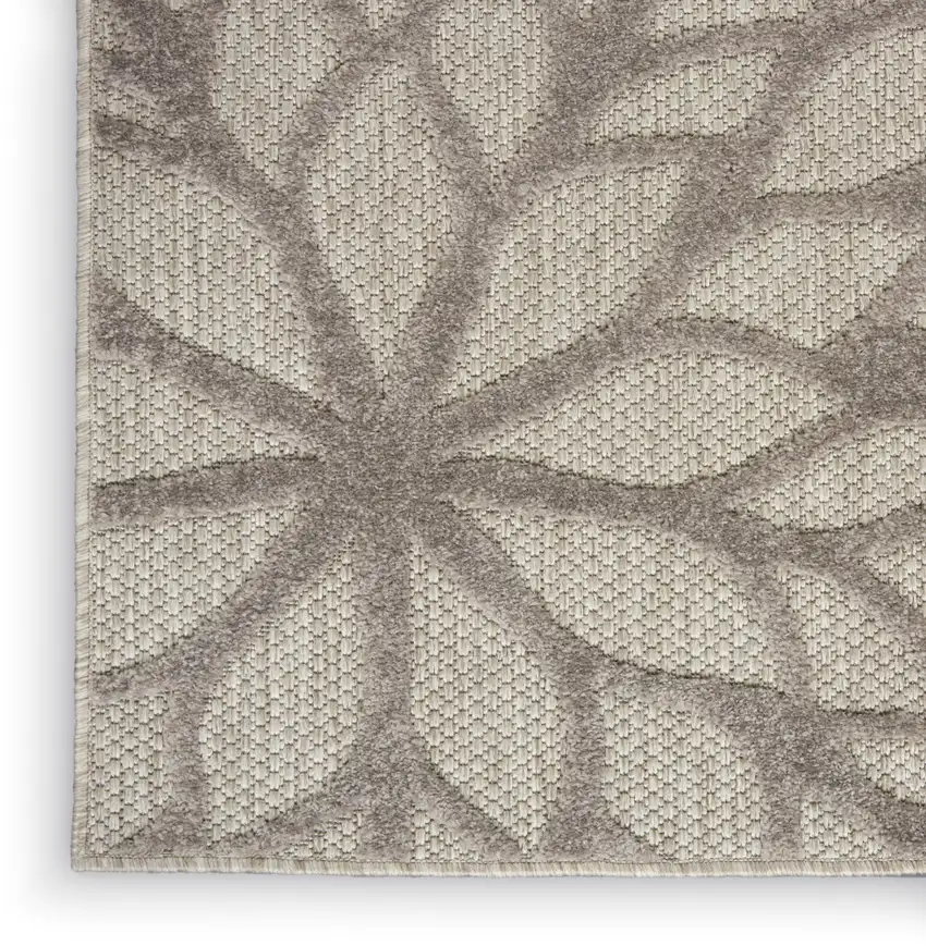 Gray Floral Indoor Outdoor Area Rug Photo 3