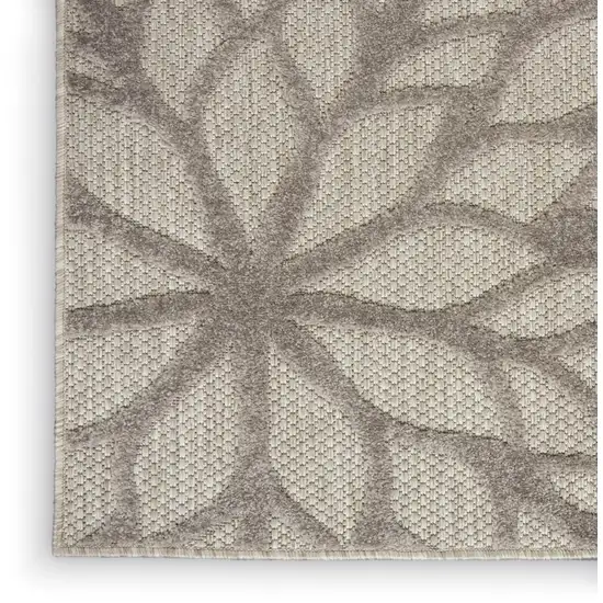 10' Gray Indoor Outdoor Area Rug Photo 7