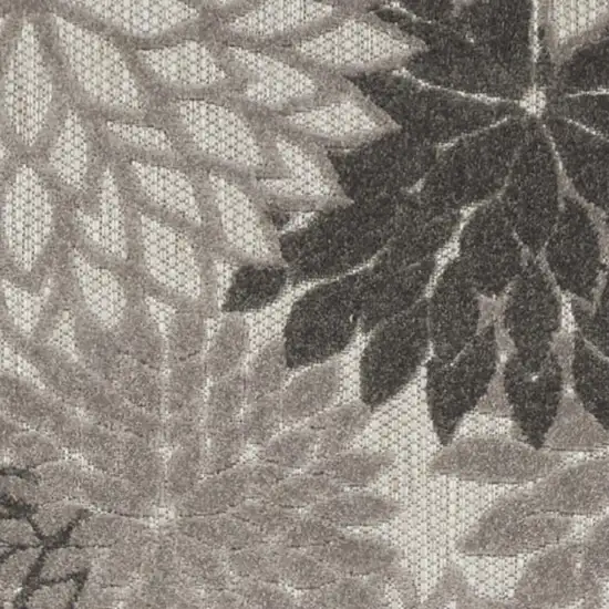 10' Gray Indoor Outdoor Area Rug Photo 3