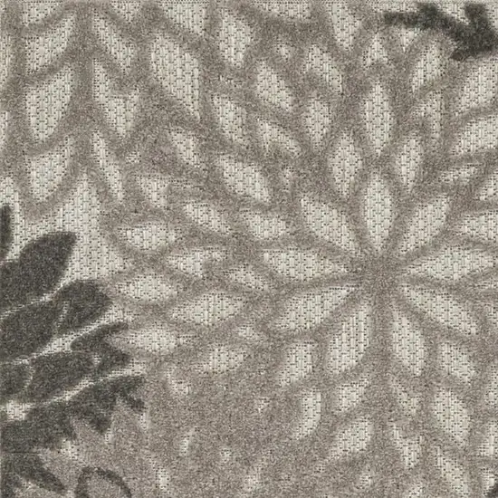 8' Gray Indoor Outdoor Area Rug Photo 3