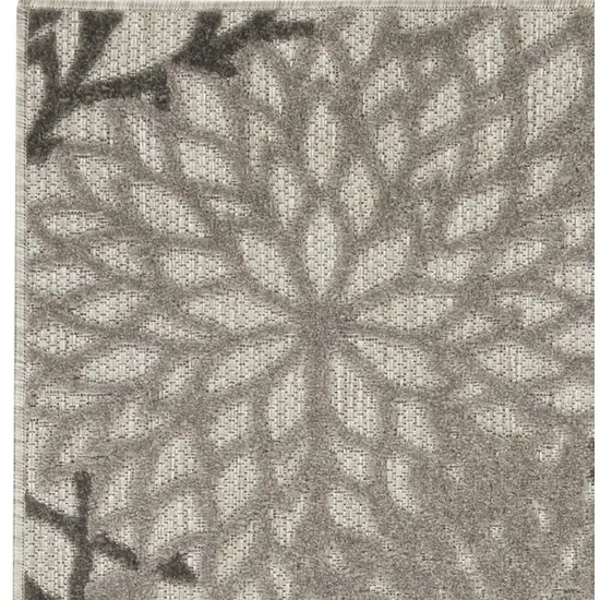 8' Gray Indoor Outdoor Area Rug Photo 8