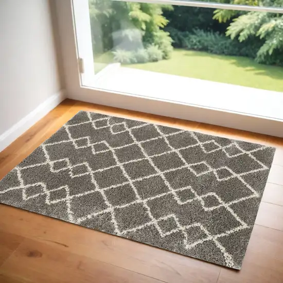 Silver and Ivory Chevron Shag Area Rug Photo 1