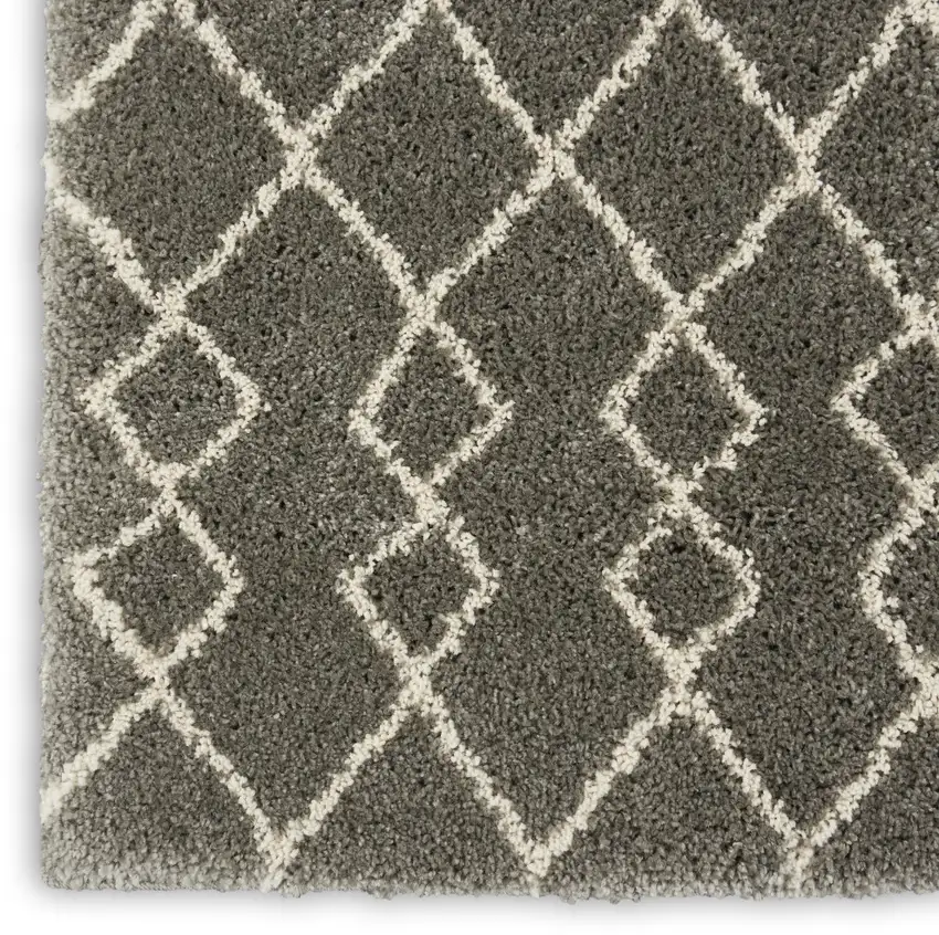 Silver and Ivory Chevron Shag Area Rug Photo 9