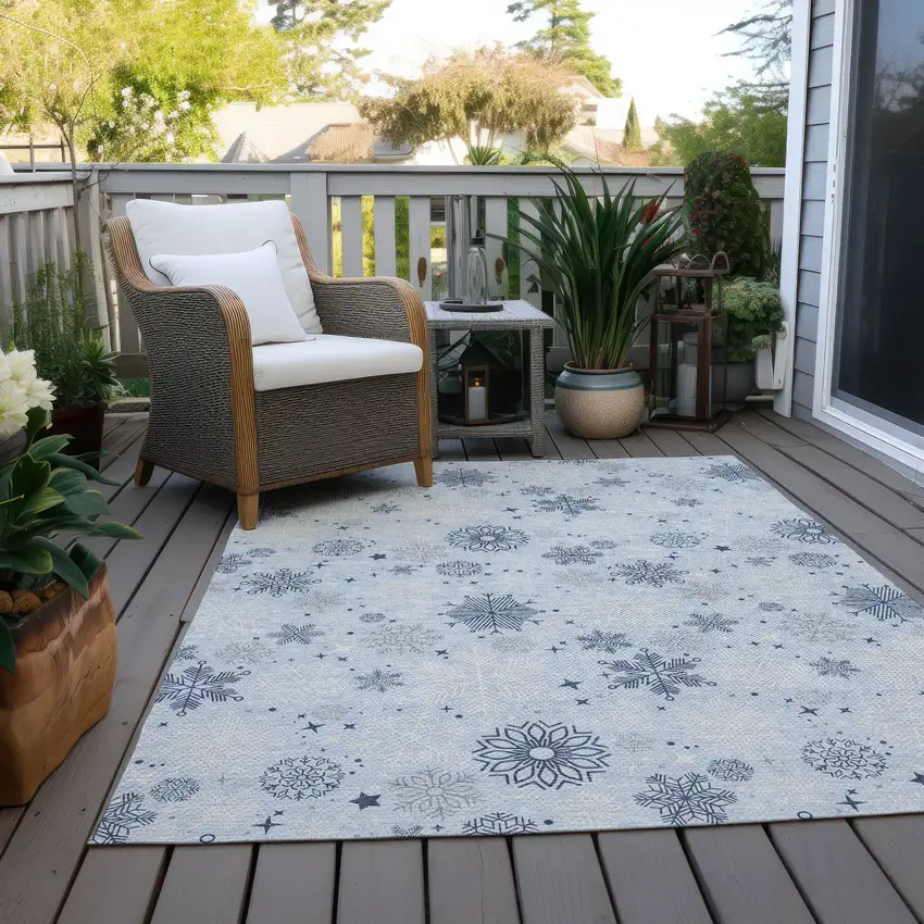 Sky Blue Navy Blue And Ivory Snowflake Washable Indoor Outdoor Area Rug Photo 8