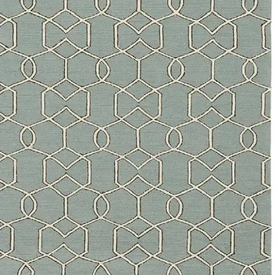 Green and Ivory Hand Hooked Area Rug Photo 3