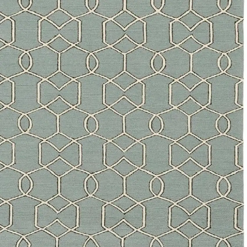 Green and Ivory Hand Hooked Area Rug Photo 3