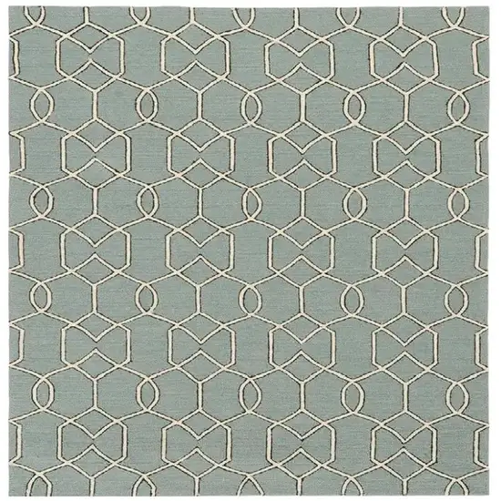 Green and Ivory Hand Hooked Area Rug Photo 4