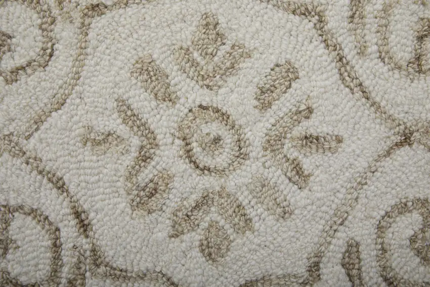Tan And Ivory Wool Paisley Tufted Handmade Stain Resistant Area Rug Photo 7