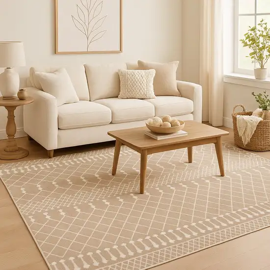 Tan Geometric Area Rug Photo 1