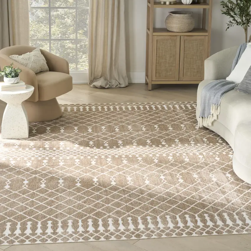 Tan Geometric Area Rug Photo 5