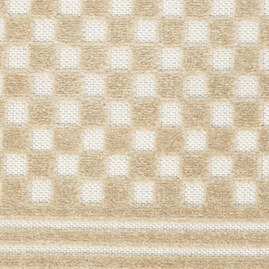 Tan Geometric Area Rug Photo 4