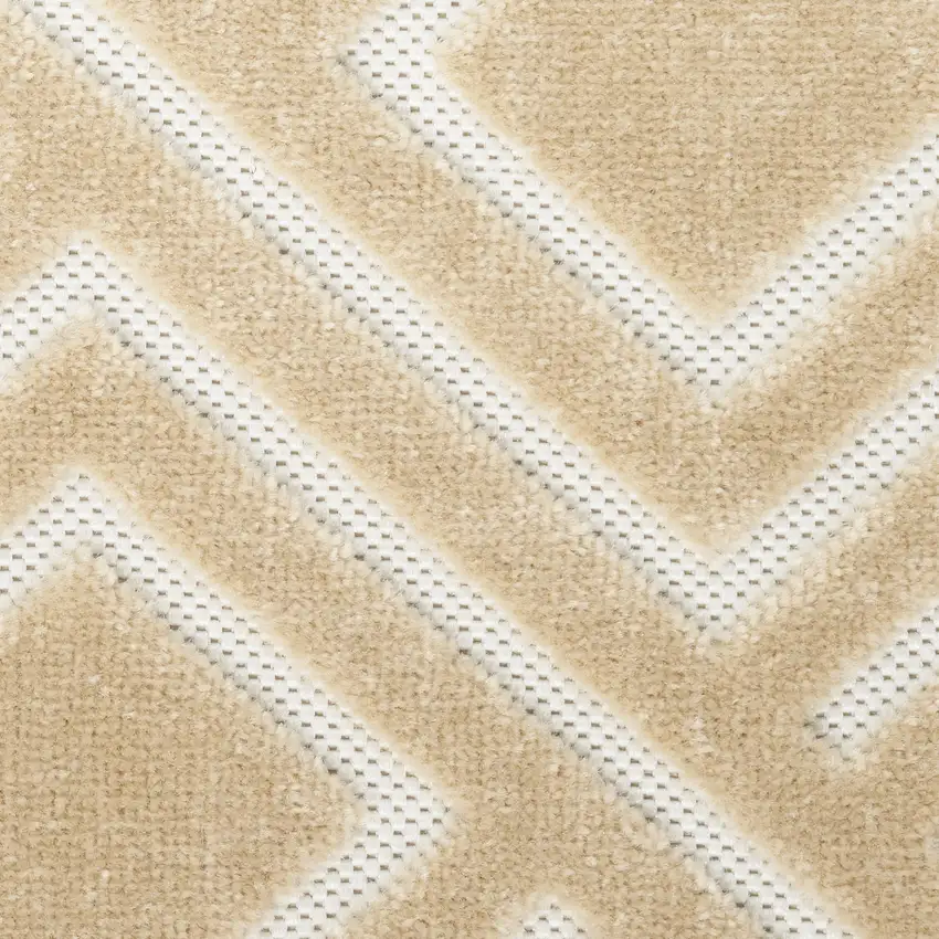 Tan Geometric Area Rug Photo 4