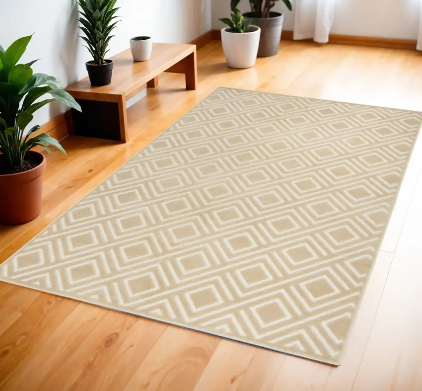 Tan Geometric Area Rug Photo 1