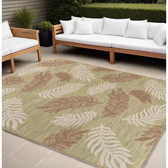 Green And Ivory Indoor Outdoor Area Rug Photo 1