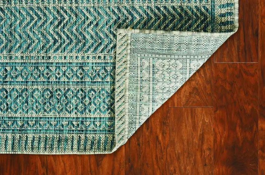 Teal Polypropylene Area Rug Photo 6